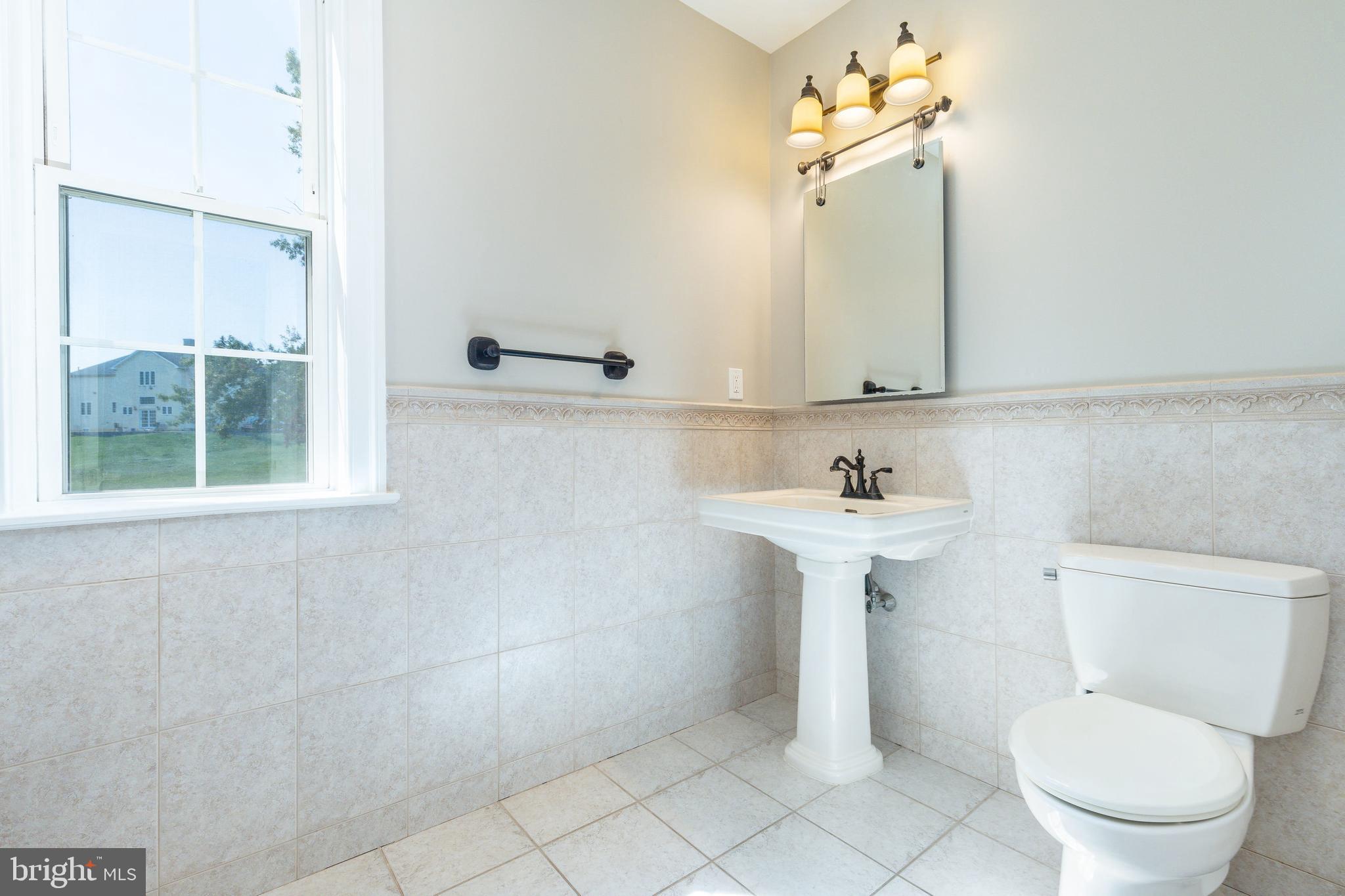 1060 Welsh Road Philadelphia, PA 19115 - Photo 10 of 62