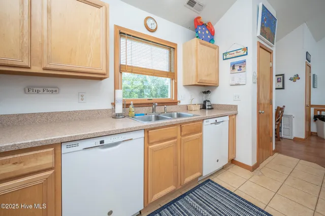 $935,000 | 767 Gulfstream Court, Corolla, NC 27927