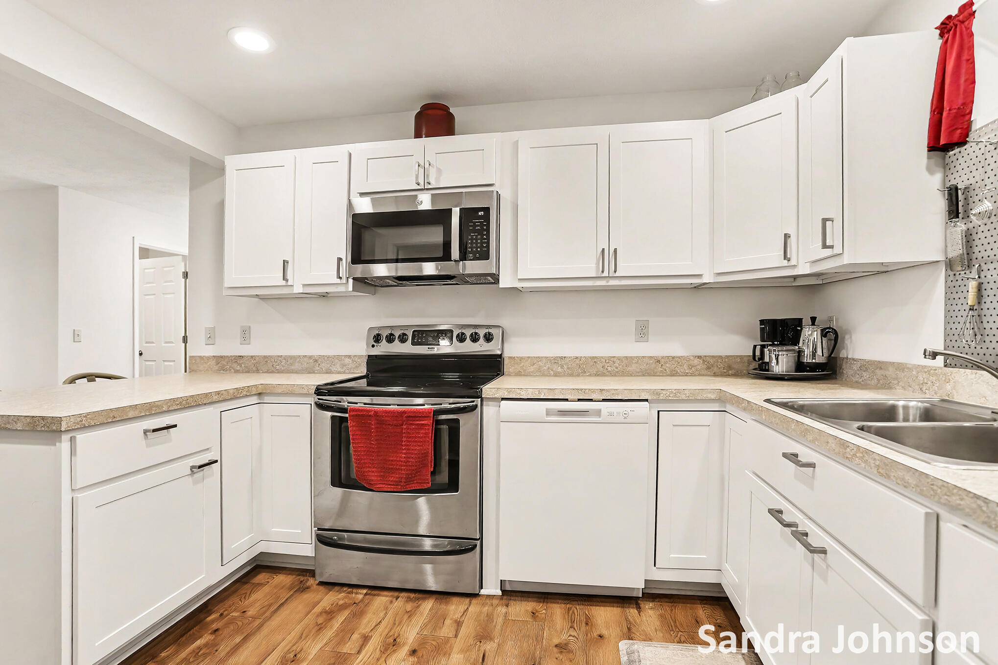 6180 Rook Road Plainwell, MI 49080 - Photo 11 of 34 Kitchen