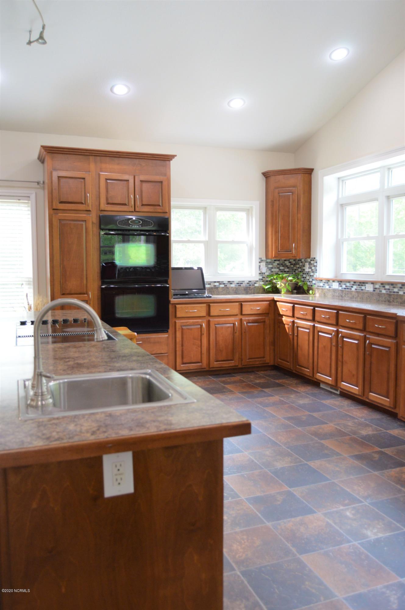 286 Scott-Jenkins Road Jacksonville, NC 28540 - Photo 33 of 124 DSC_0600