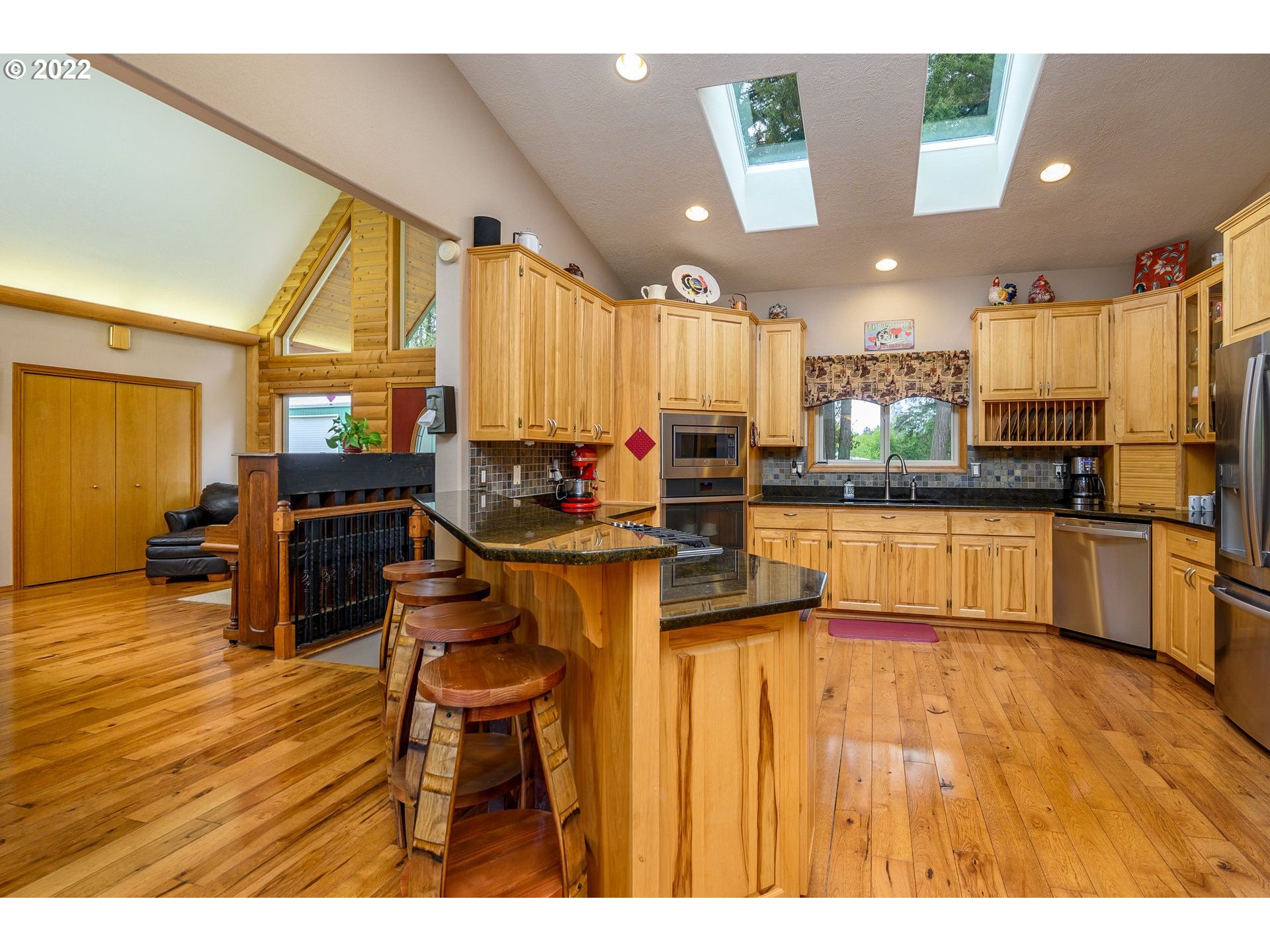 14550 Southeast Foster Road Dayton, OR 97114 - Photo 11 of 31 Gallery Image 11