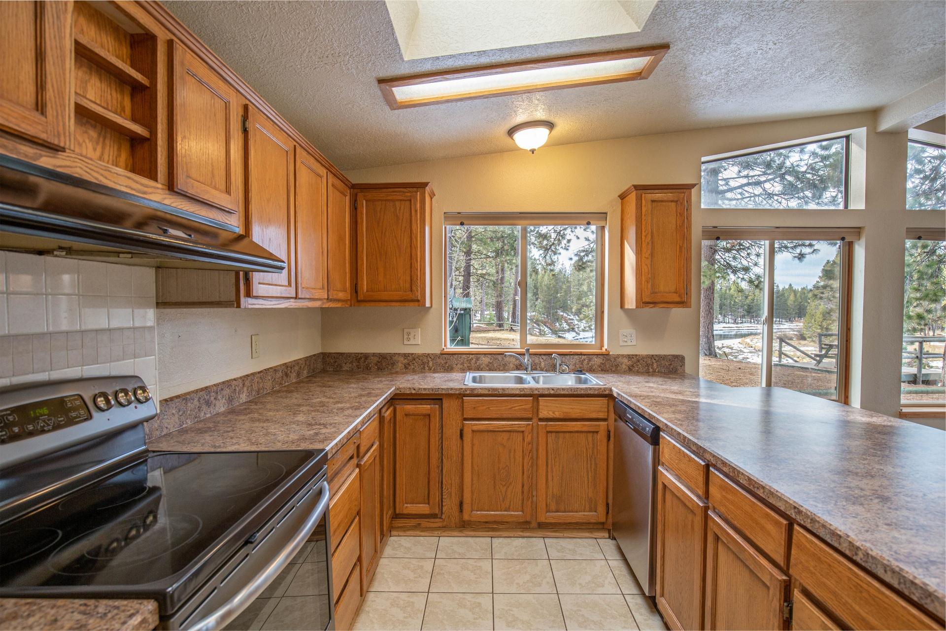 56051 Snow Goose Road Bend, OR 97707 - Photo 13 of 35 batch_013