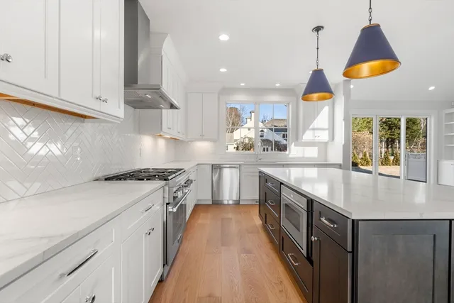 $1,260,000 | 1060 Grove Street, Unit 21, Framingham, MA 01701