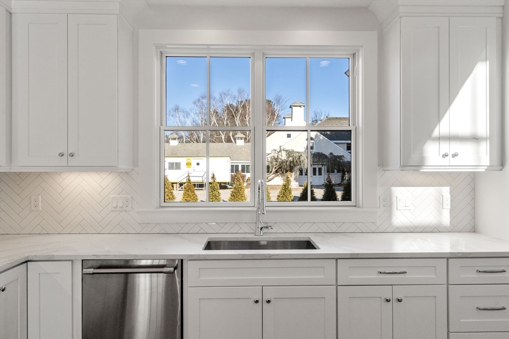 1060 Grove Street, Unit 21 Framingham, MA 01701 - Photo 6 of 13