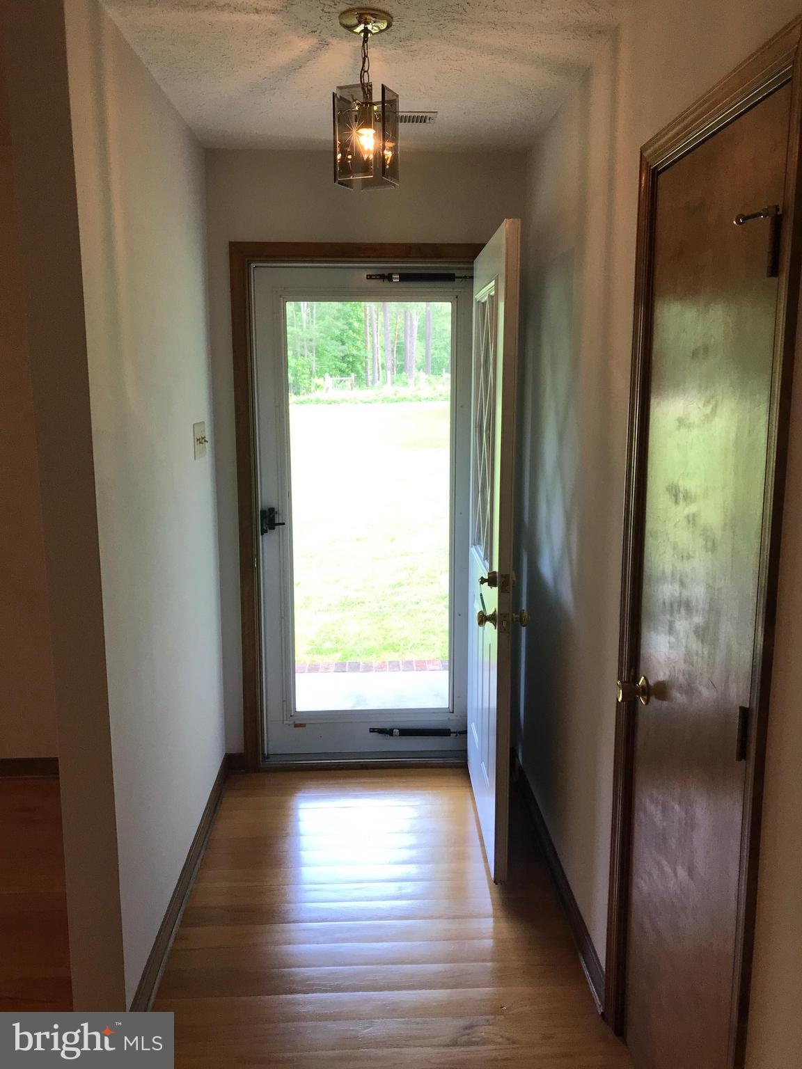 1494 Gardners Road Mineral, VA 23117 - Photo 4 of 27 Interior (General)