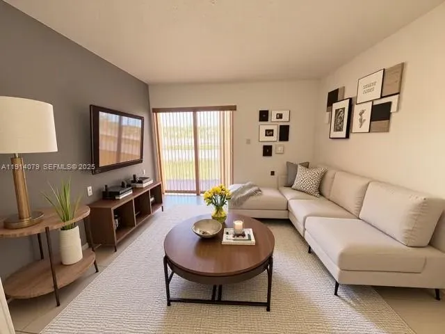 $1,700 | 1950 West 54th Street, Unit 413, Hialeah, FL 33012