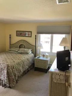 $2,800 | 421 Bellevue Avenue, Unit 3C, Newport, RI 02840