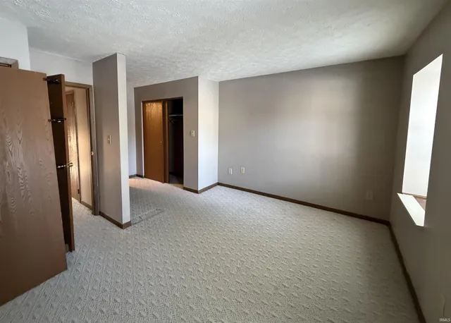 $159,900 | 2436 South Burberry Lane, Bloomington, IN 47401