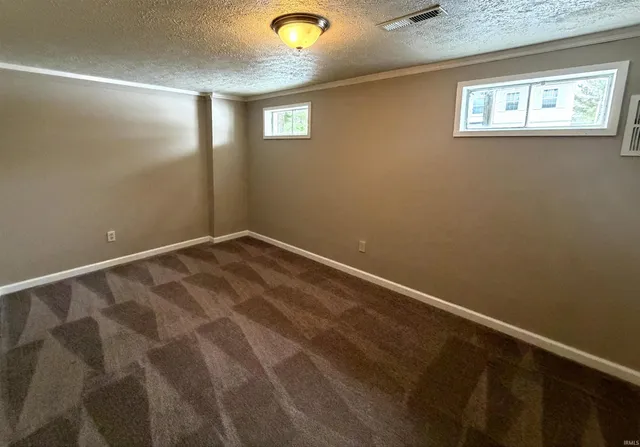 $159,900 | 2436 South Burberry Lane, Bloomington, IN 47401