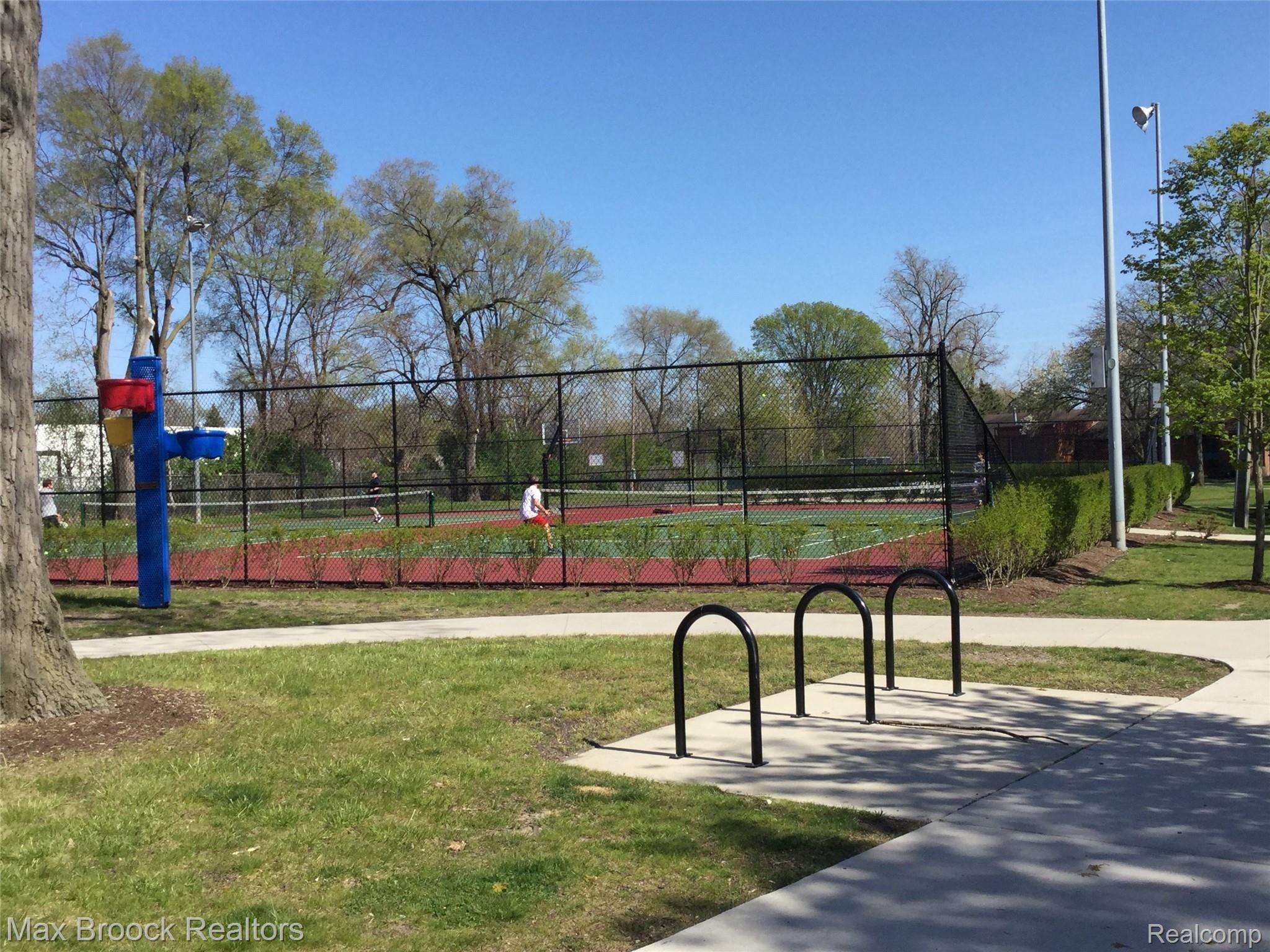 80 Wellesley Drive Pleasant Ridge, MI 48069 - Photo 33 of 39 Tennis courts @ Gainsboro Park