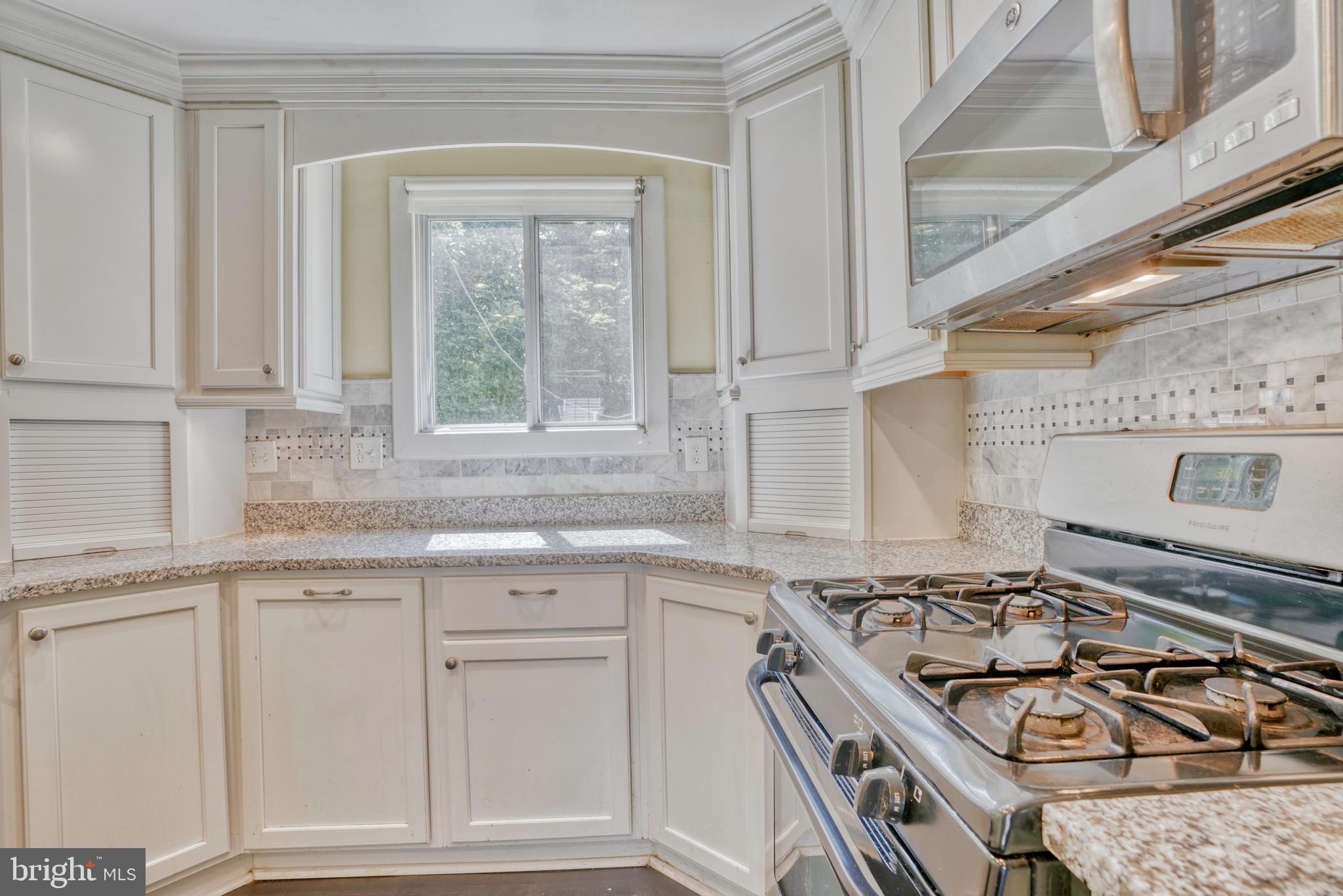 2109 Carterdale Road Baltimore, MD 21209 - Photo 21 of 68