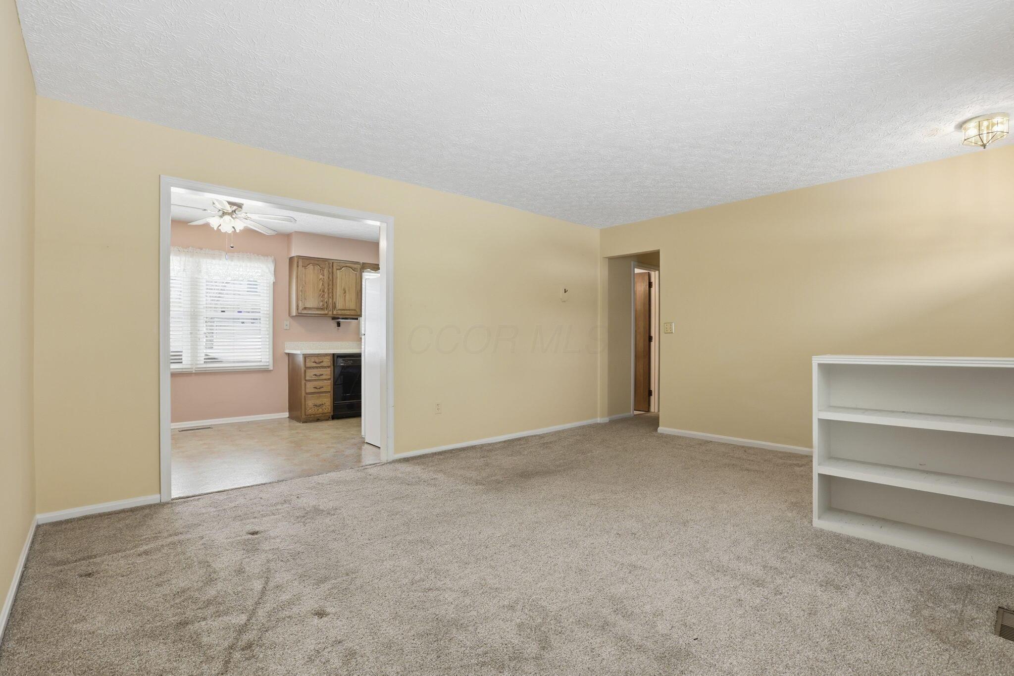 602 Deanna Stroll Road Heath, OH 43056 - Photo 7 of 31 8-web-or-mls-0V3A6271