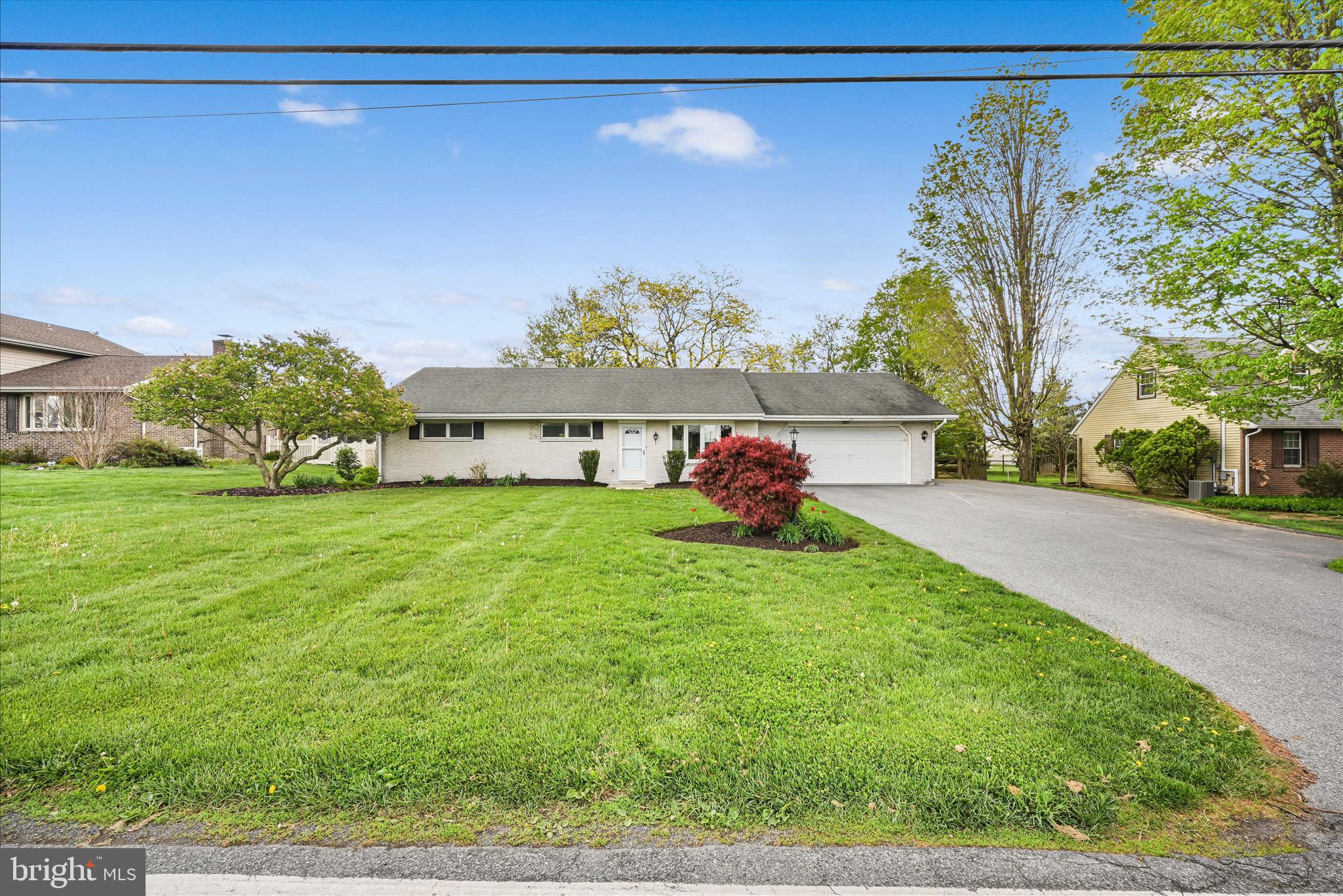 311 North Penryn Road Manheim, PA 17545 - Photo 10 of 36 Exterior Front