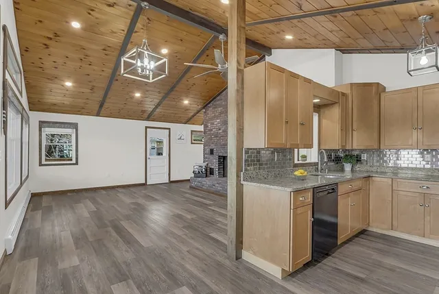 $3,200 | 23 Laurie Lane, Westminster, MA 01473