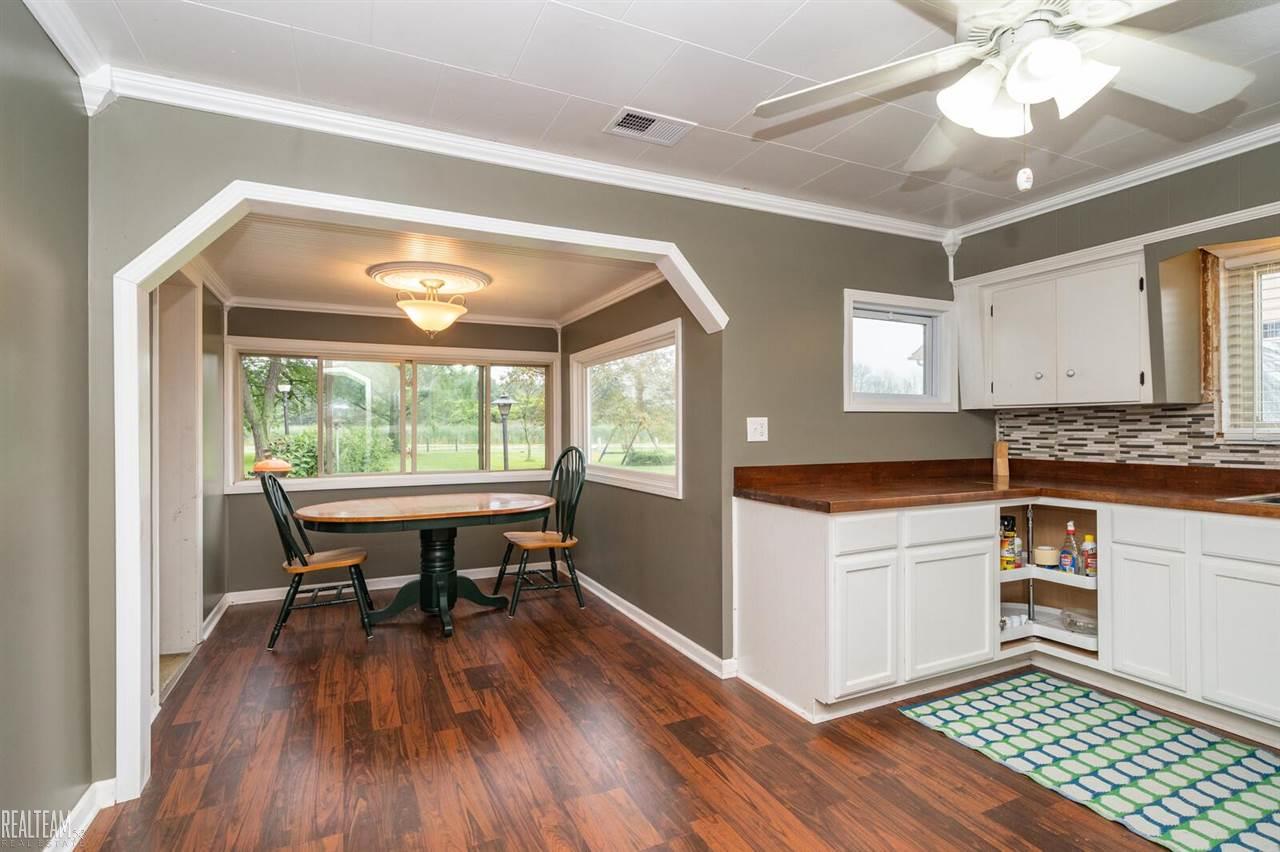 32585 Sutton Road New Baltimore, MI 48047 - Photo 3 of 27 50048385-2.JPG