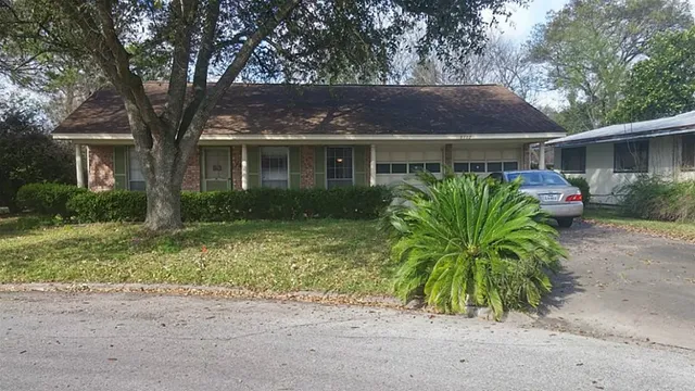 $1,850 | 8110 Bob White Drive, Houston, TX 77074