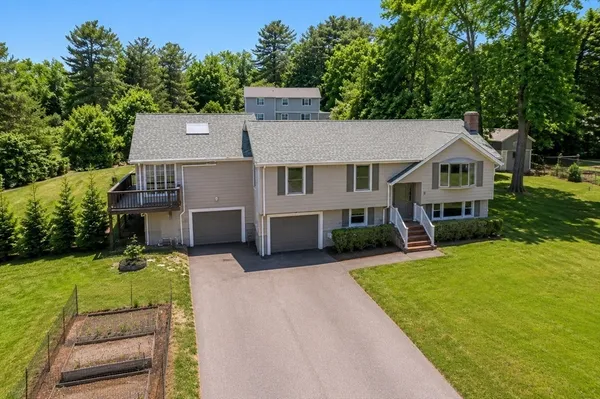 $749,900 | 9 Oak Drive, Plainville, MA 02762