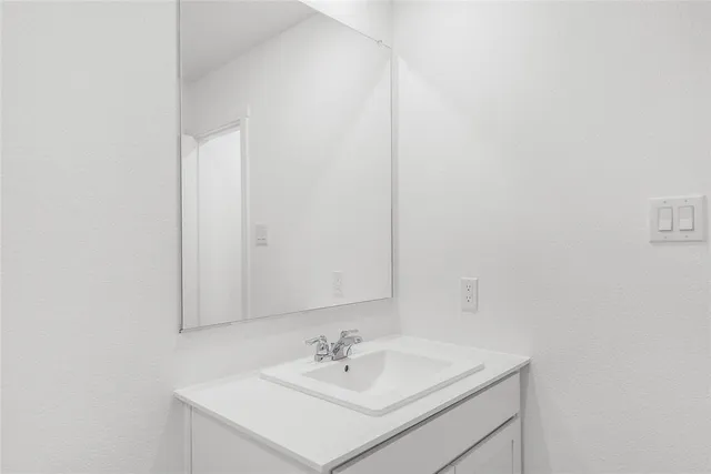 $1,895 | 11570 Antrim Place, Rhome, TX 76078