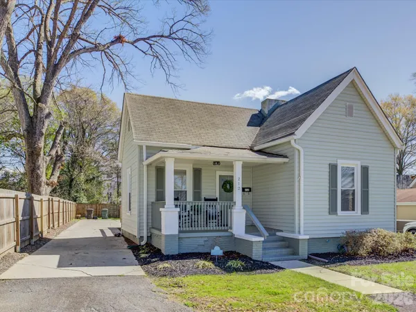 $288,000 | 212 Lee Street, Rock Hill, SC 29730