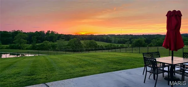 $774,900 | 303 Orange Bowl Drive, Cape Girardeau, MO 63701