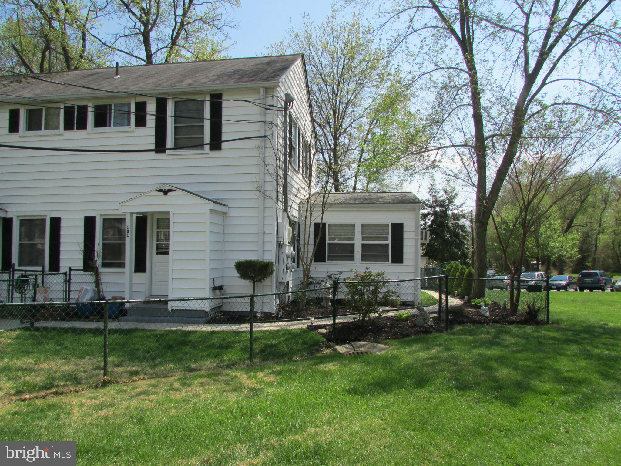 18 Ridge Road, Unit L Greenbelt, MD 20770 - Photo 2 of 16 Exterior (Front)
