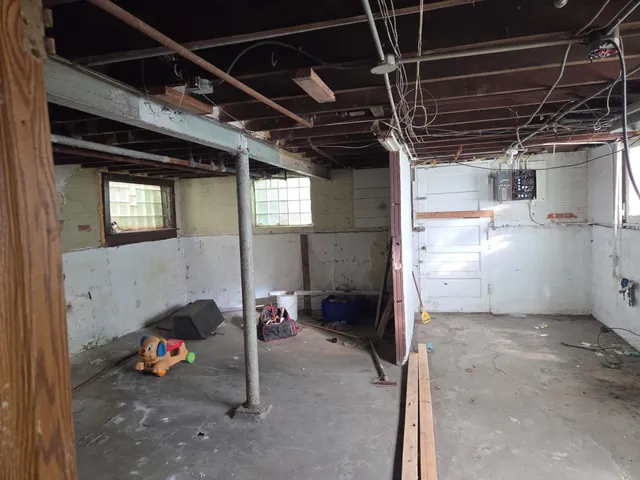 $95,000 | 1038 West 104th Street, Chicago, IL 60643