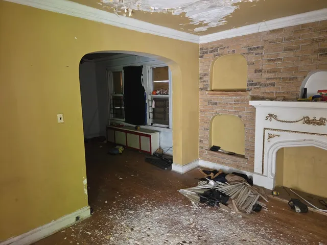 $95,000 | 1038 West 104th Street, Chicago, IL 60643