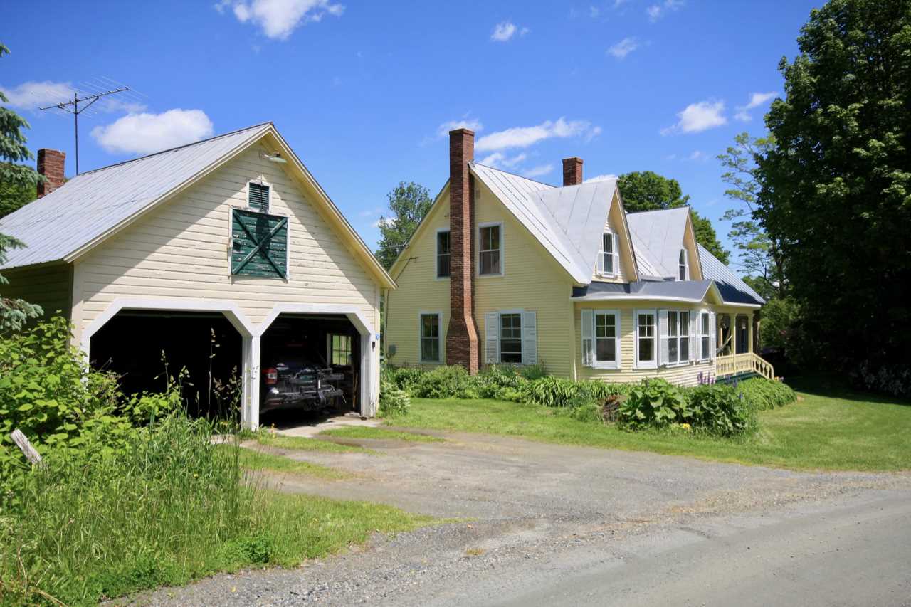 284 Hewitt Hill Road Pomfret, VT 05053 - Photo 3 of 31