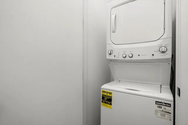 $499,000 | 5824 North Lincoln Avenue, Unit 2S, Chicago, IL 60659