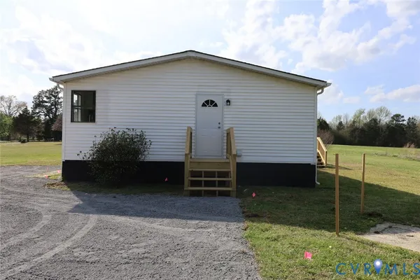 $279,000 | 16808 Hamilton Arms Road, Dewitt, VA 23840