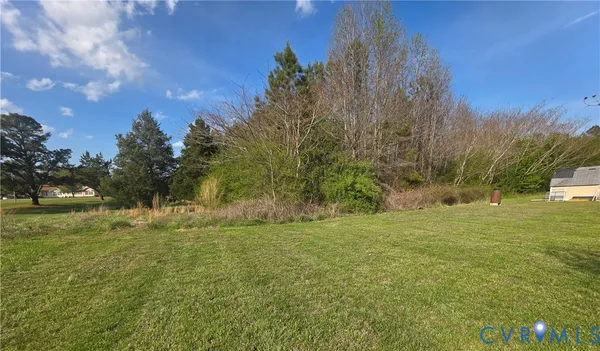 $279,000 | 16808 Hamilton Arms Road, Dewitt, VA 23840