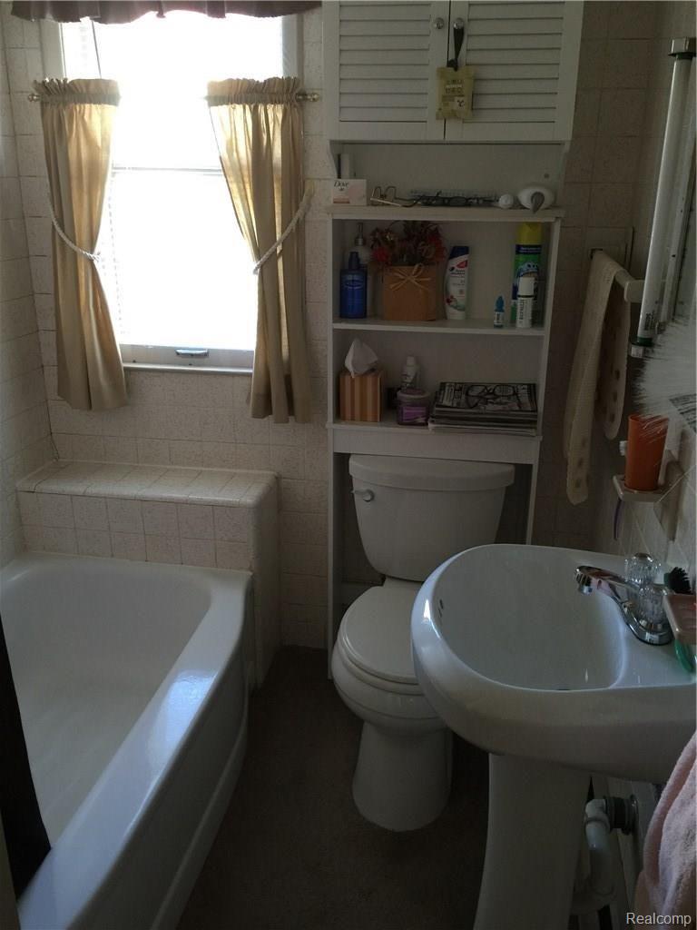 6992 Haggerty Road Belleville, MI 48111 - Photo 10 of 12 IMG_1467.JPG
