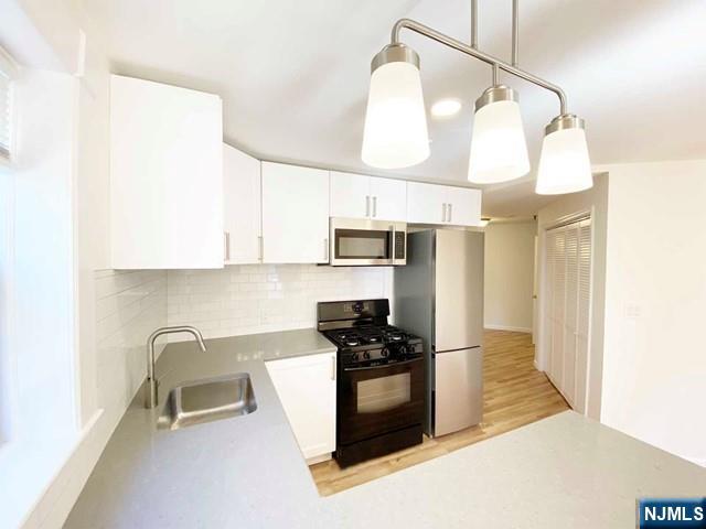 18-22 Engle Street, Unit R18 Englewood, NJ 07631 - Photo 3 of 12