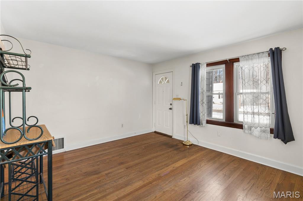 3313 Leo Street Alton, IL 62002 - Photo 4 of 16