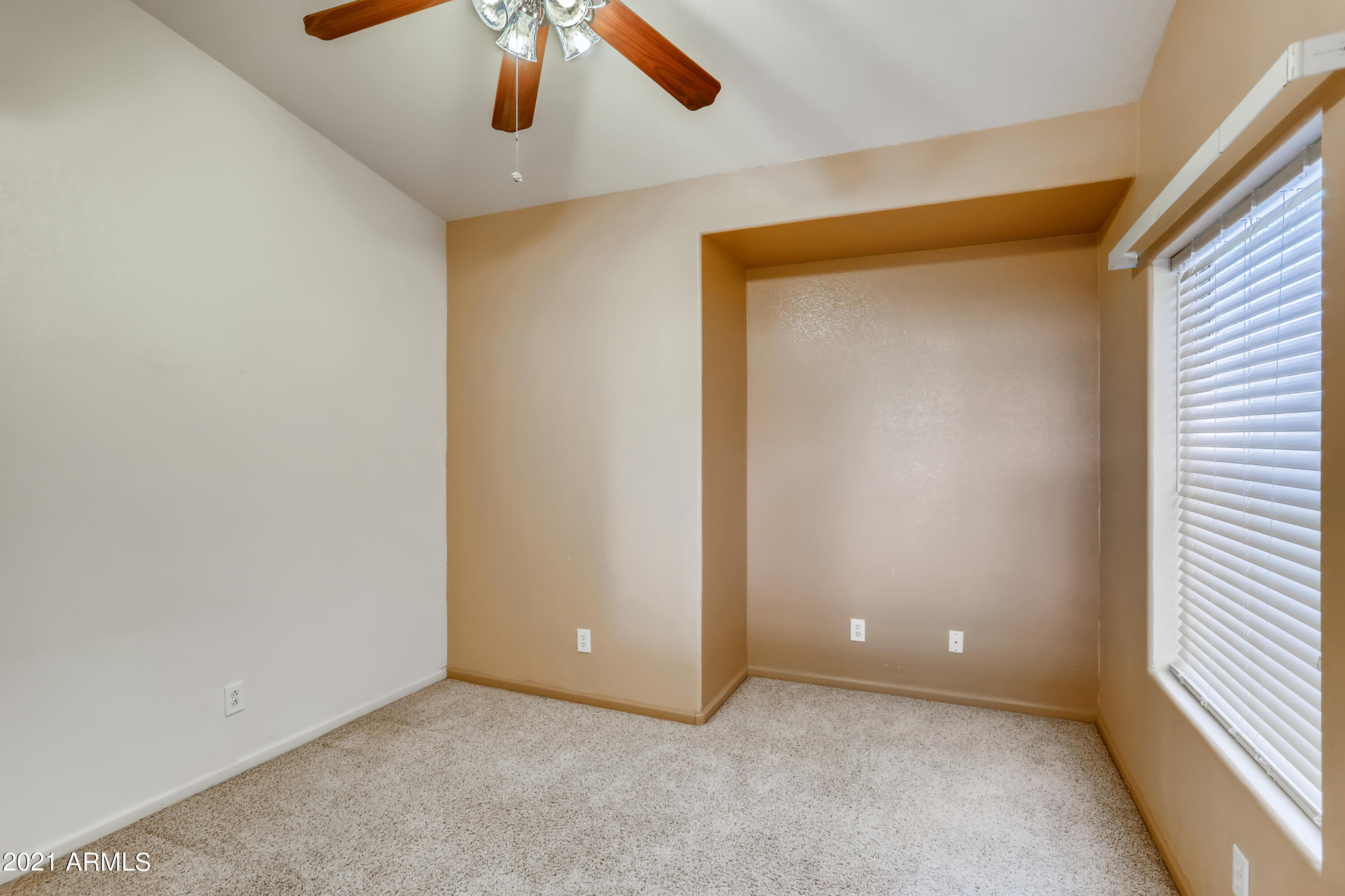 3119 West Adobe Dam Road Phoenix, AZ 85027 - Photo 8 of 33 11 Office