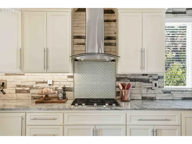 $929,900 | 3531 Z Street, Washougal, WA 98671