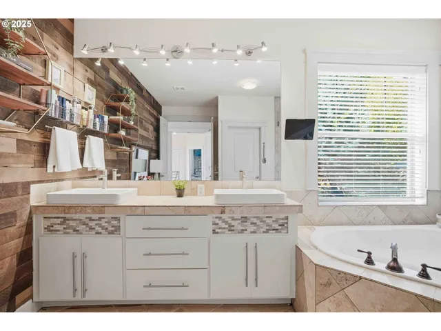 $929,900 | 3531 Z Street, Washougal, WA 98671