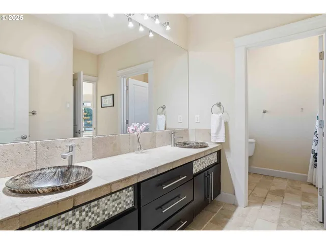 $929,900 | 3531 Z Street, Washougal, WA 98671