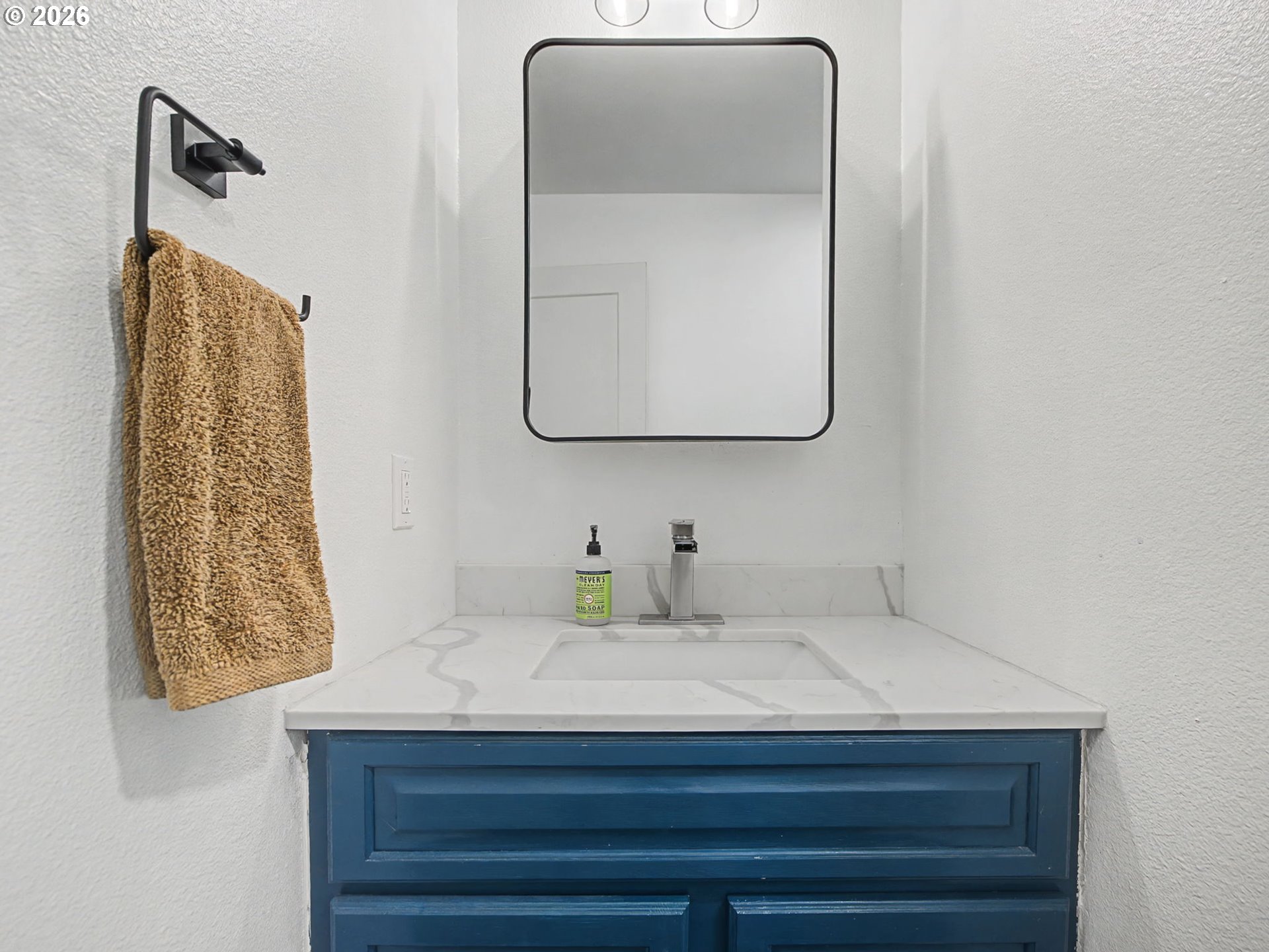36036 Southeast Gunderson Road Sandy, OR 97055 - Photo 21 of 48 a bathroom with a sink and mirror