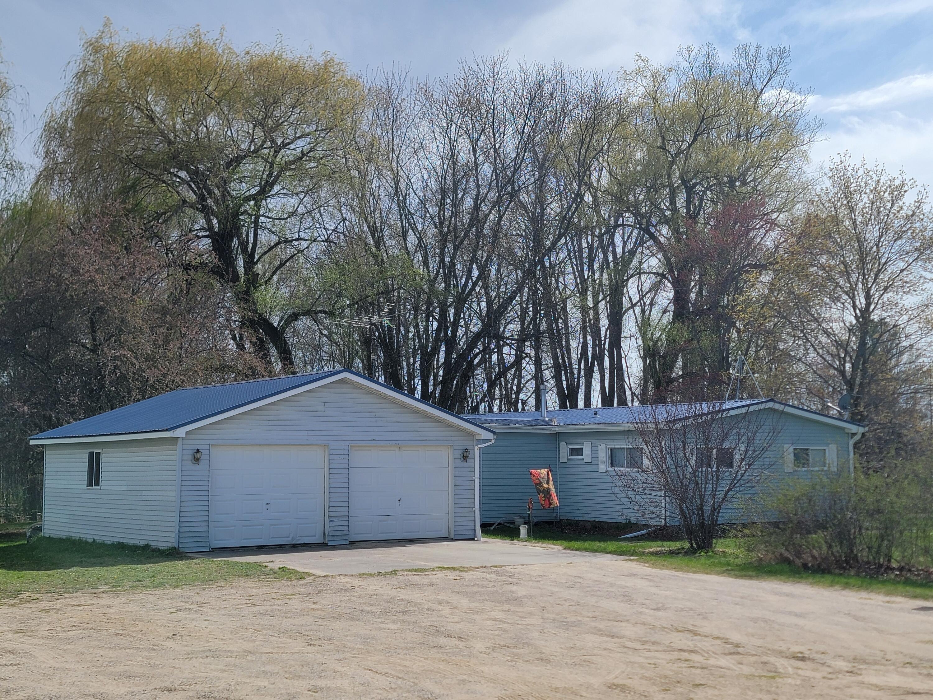 2020 North County Line Road Blanchard, MI 49310 - Photo 1 of 15 20240423_165449