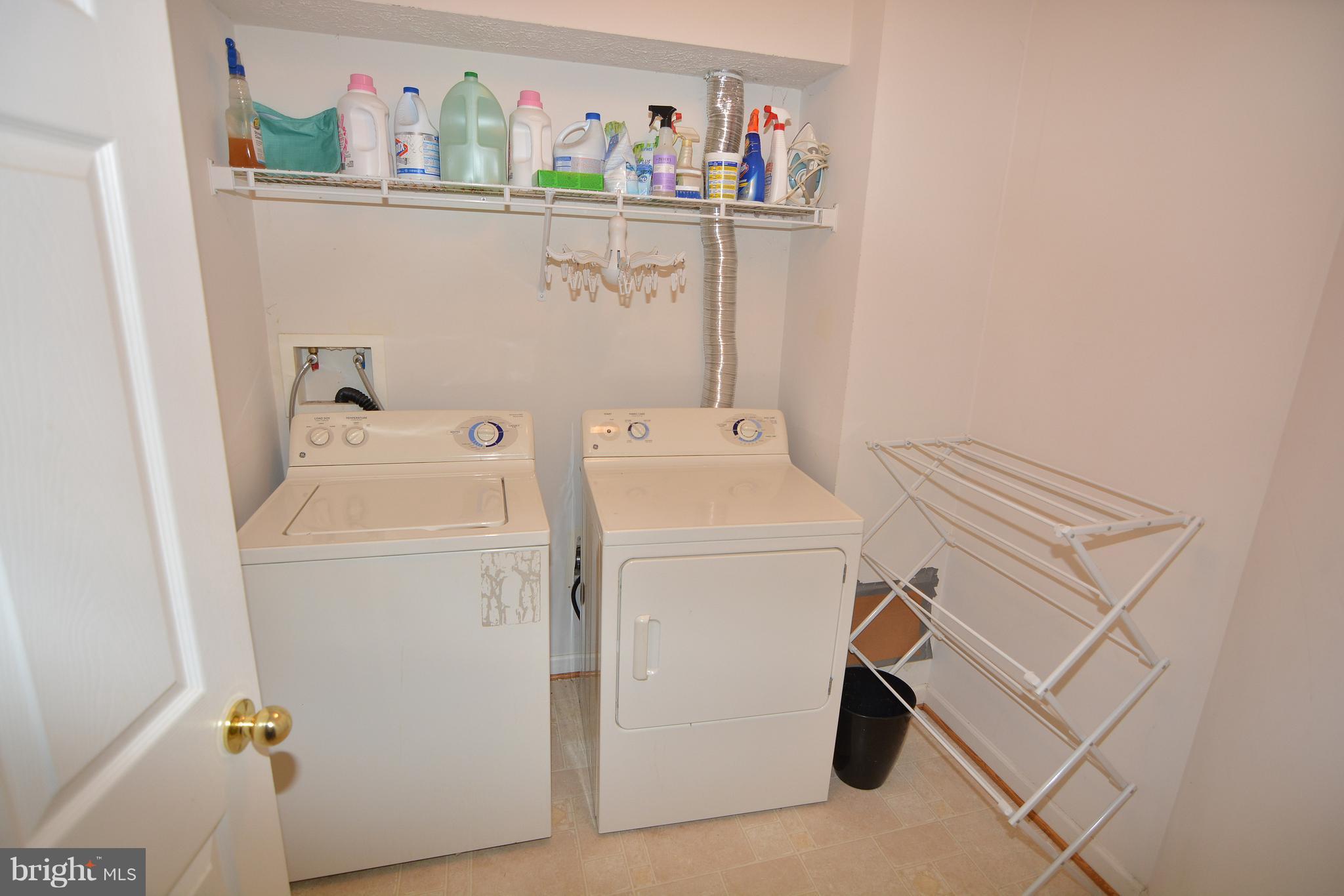 9722 Langley Road Baltimore, MD 21220 - Photo 20 of 30 a utility room with dryer and washer