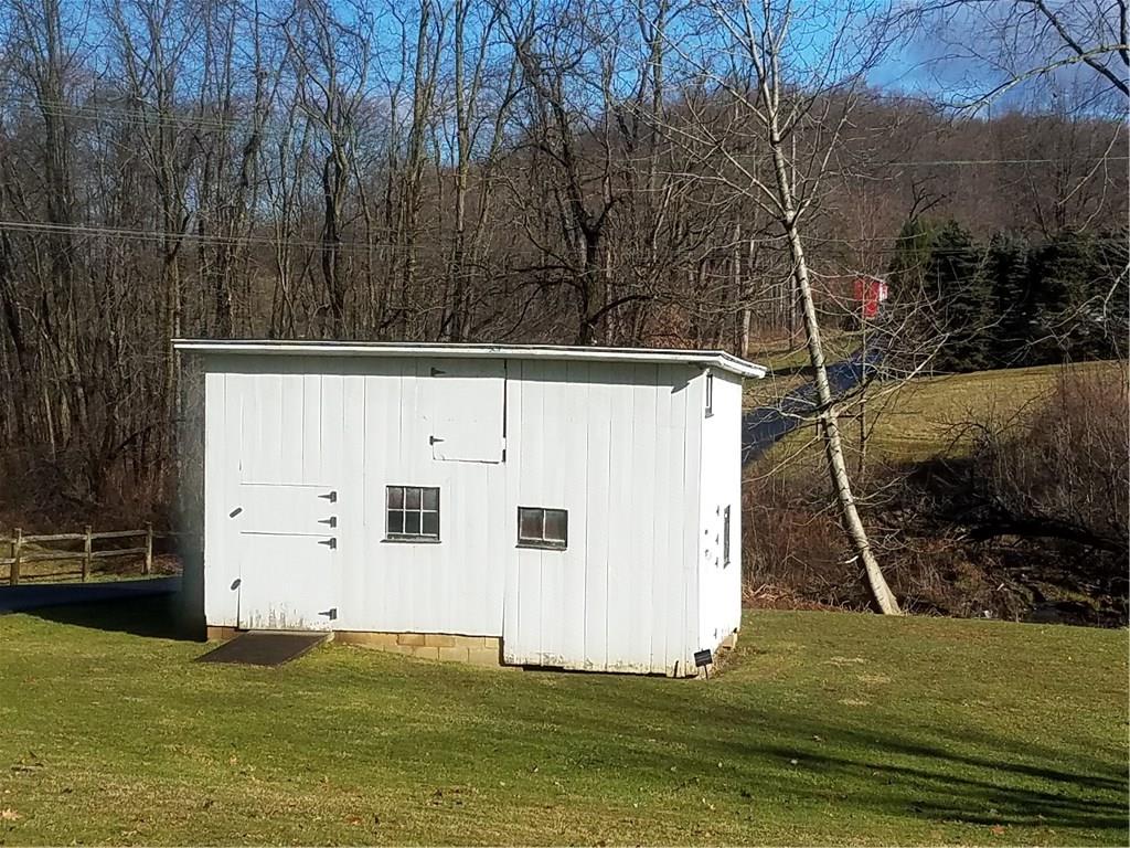 432 Saxman Road Latrobe, PA 15650 - Photo 12 of 15 Gallery Image 12