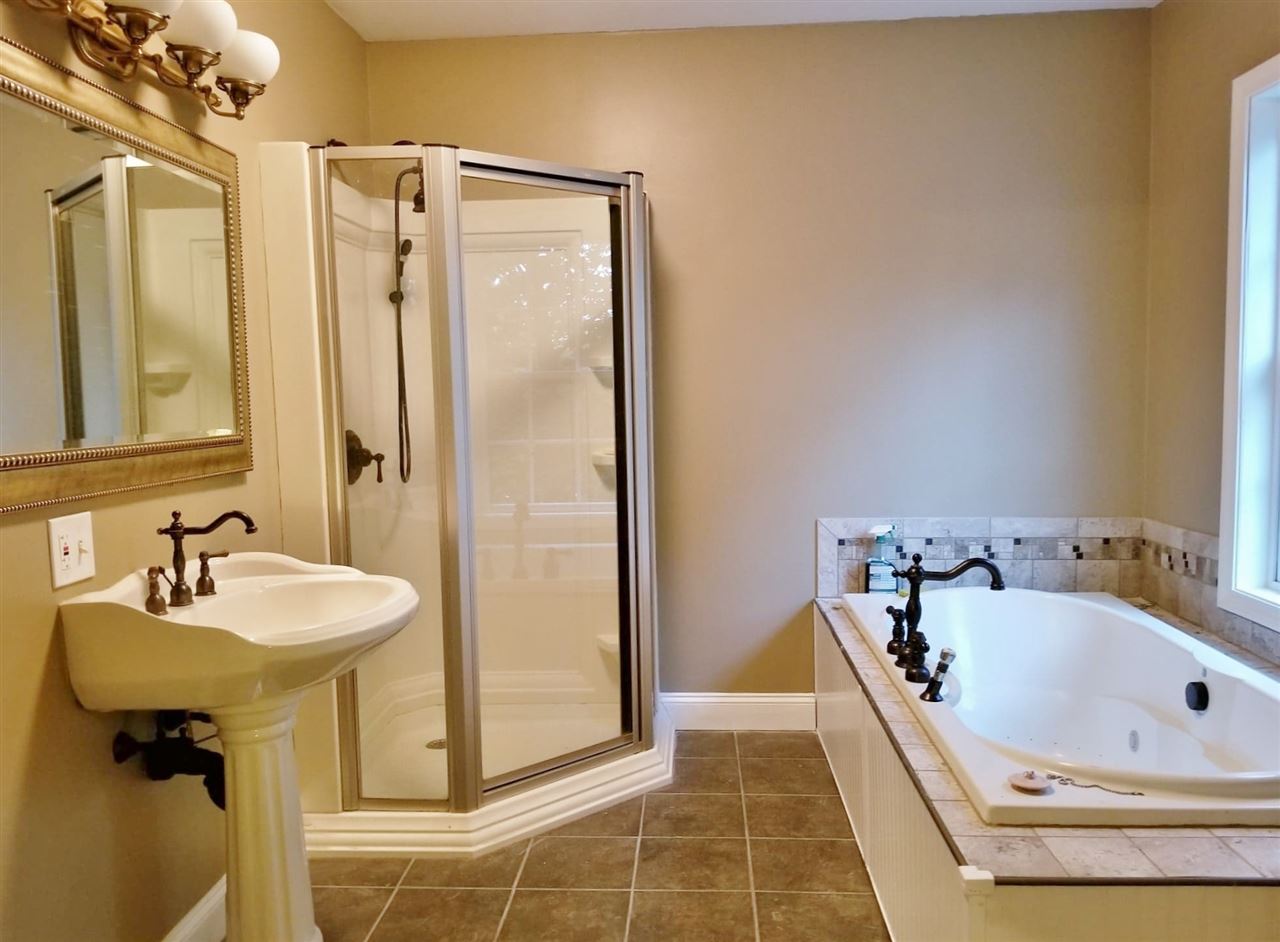 112 Newton Road Plaistow, NH 03865 - Photo 15 of 29