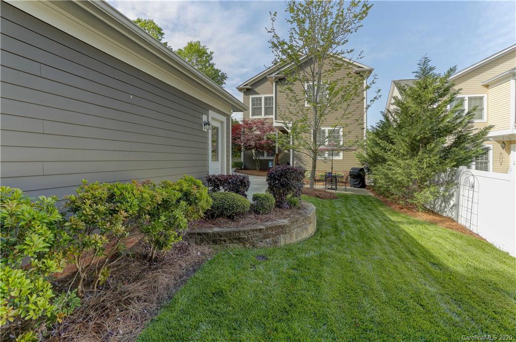 3422 Richard's Crossing Fort Mill, SC 29708 - Photo 42 of 48 a front view of a house with a yard
