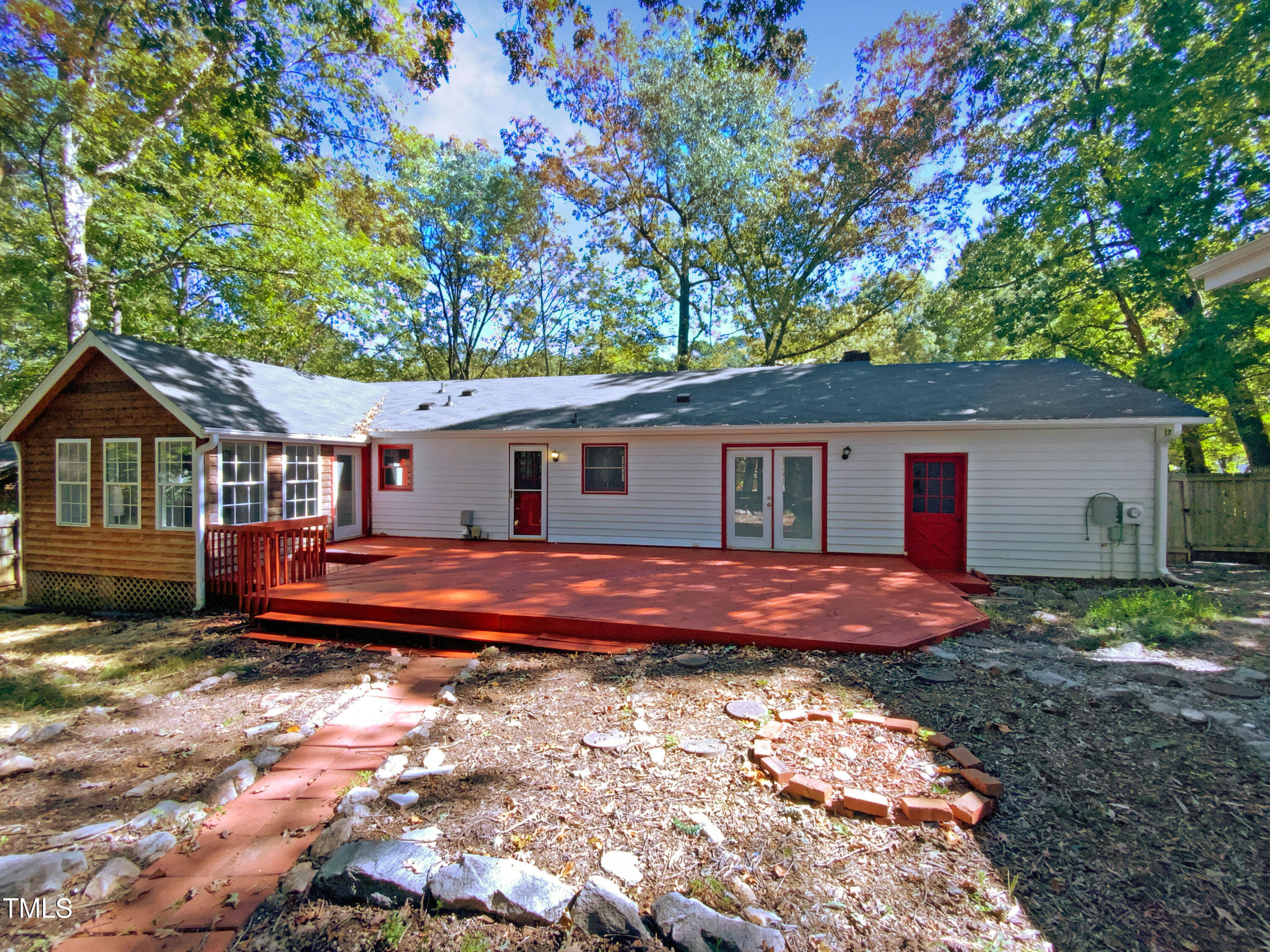 6605 Glendower Road Raleigh, NC 27613 - Photo 8 of 23 photo_08