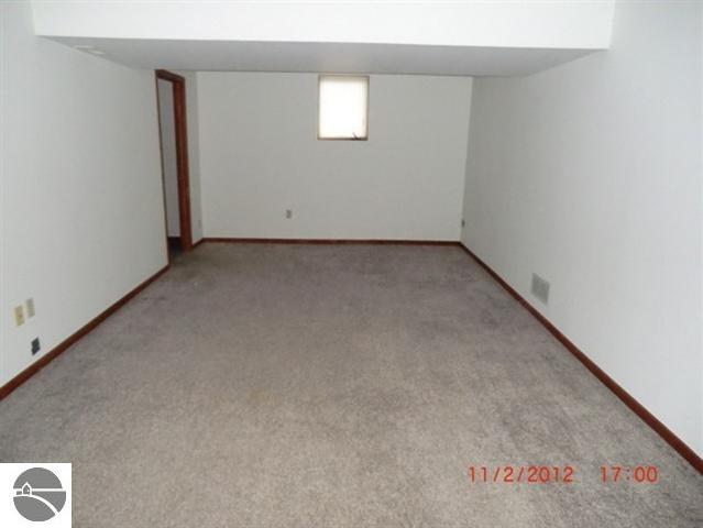 3517 Lone Lookout Road Traverse City, MI 49686 - Photo 23 of 25 1740762-22.JPG