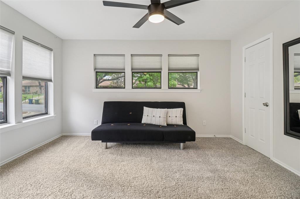 1428 Hampton Road Grapevine, TX 76051 - Photo 24 of 36