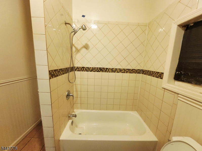 45 Winans Avenue, Unit 1 Newark, NJ 07108 - Photo 18 of 20