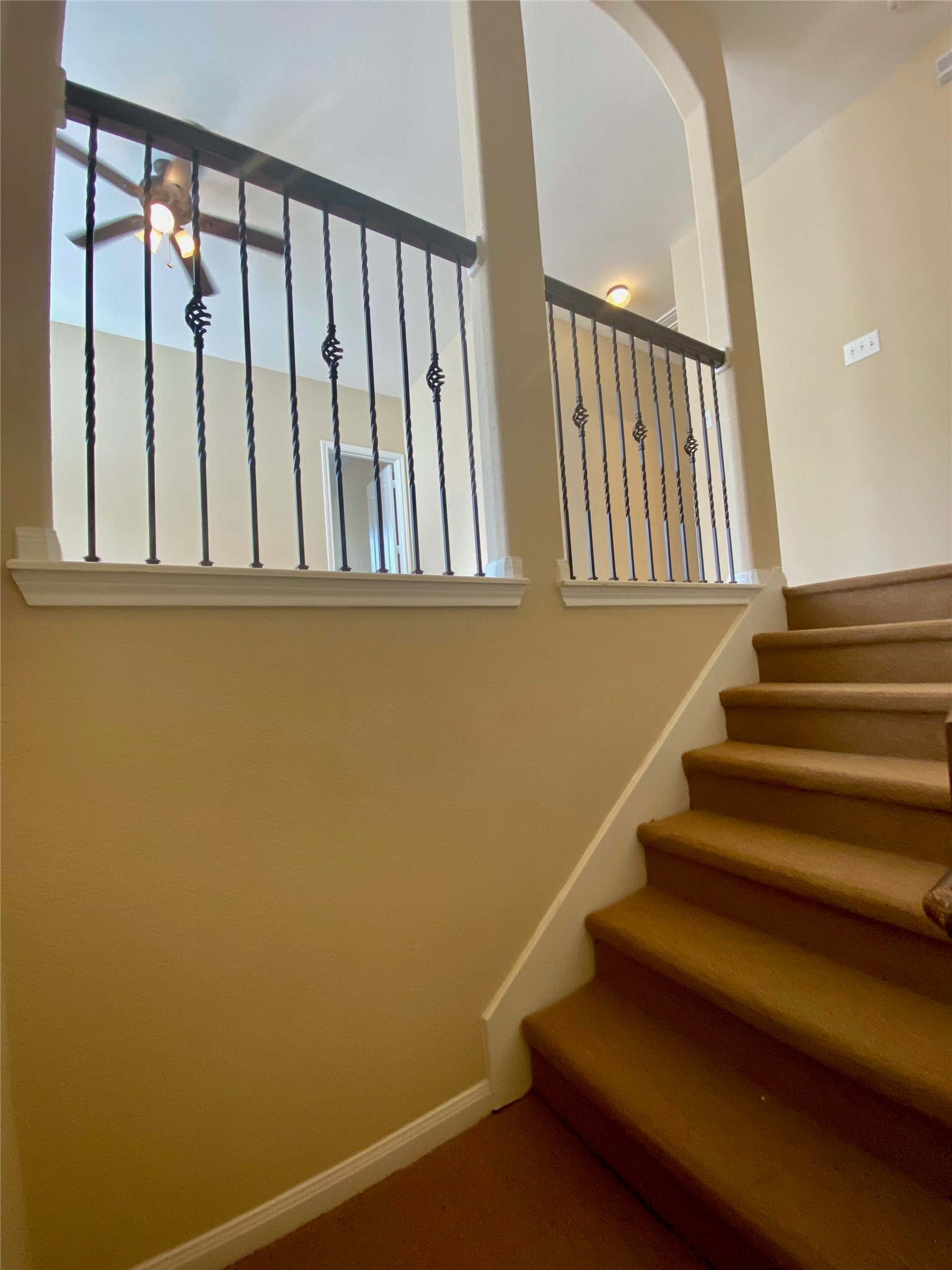 15 Sagamore Ridge Place The Woodlands, TX 77389 - Photo 22 of 39 a view of entryway