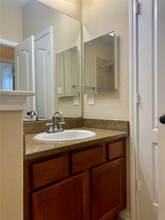 $3,500 | 15 Sagamore Ridge Place, The Woodlands, TX 77389